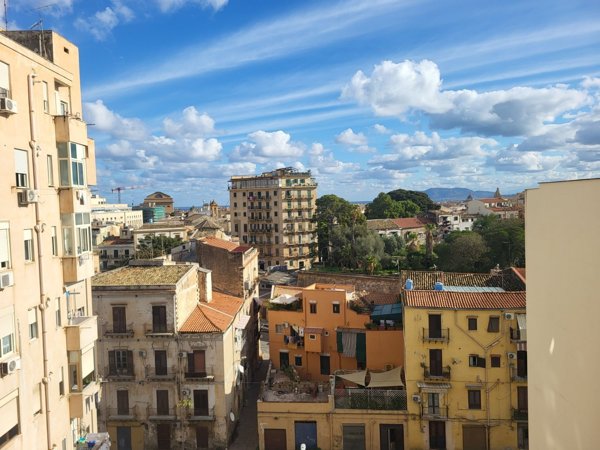 appartamento in vendita a Palermo in zona Zisa