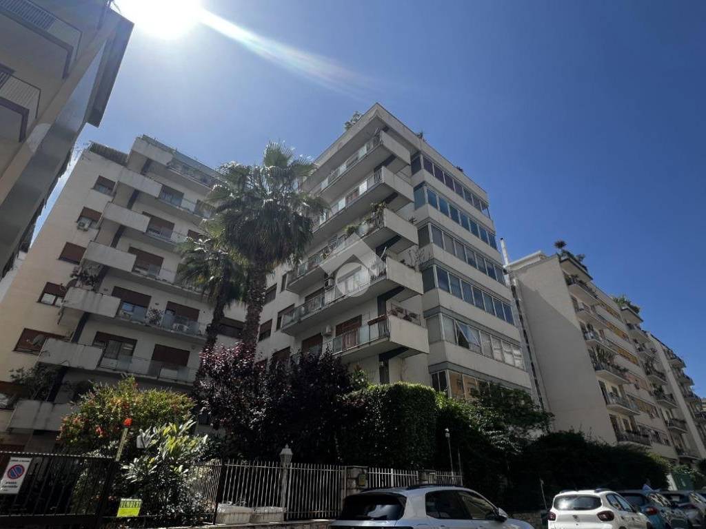 appartamento in vendita a Palermo in zona Libertà