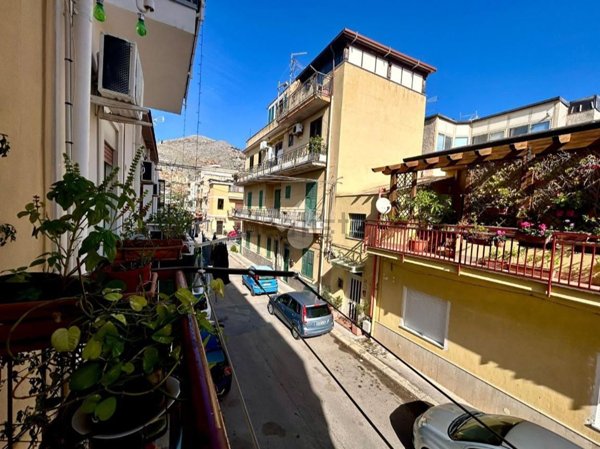 appartamento in vendita a Palermo in zona Partanna