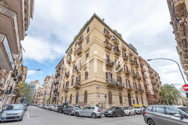 appartamento in vendita a Palermo in zona Montegrappa / Santa Rosalia