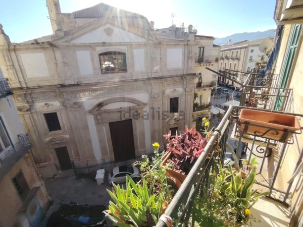 appartamento in vendita a Palermo in zona Centro storico