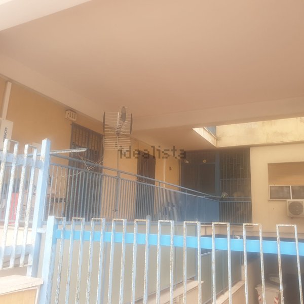 appartamento in vendita a Palermo in zona Malaspina/Palagonia