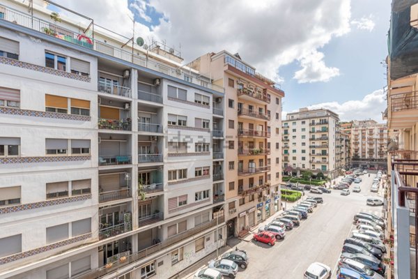 appartamento in vendita a Palermo in zona Libertà
