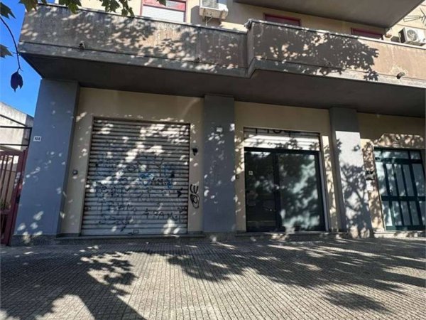 negozio in vendita a Palermo in zona Brancaccio
