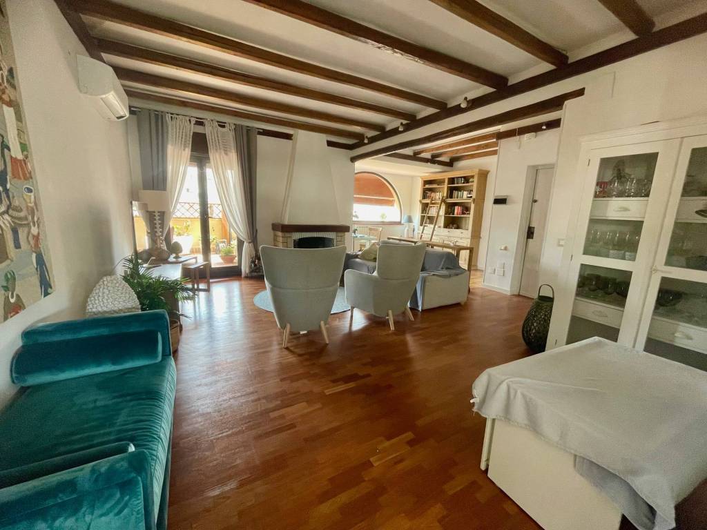 appartamento in vendita a Palermo in zona Montepellegrino