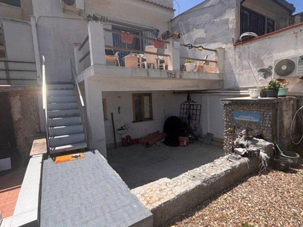 appartamento in vendita a Palermo in zona Oreto