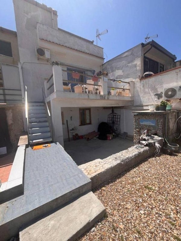 appartamento in vendita a Palermo in zona Oreto