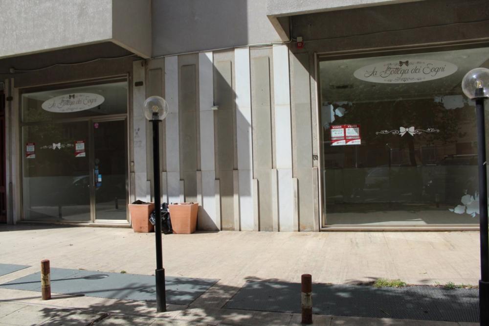 negozio in vendita a Palermo in zona Libertà