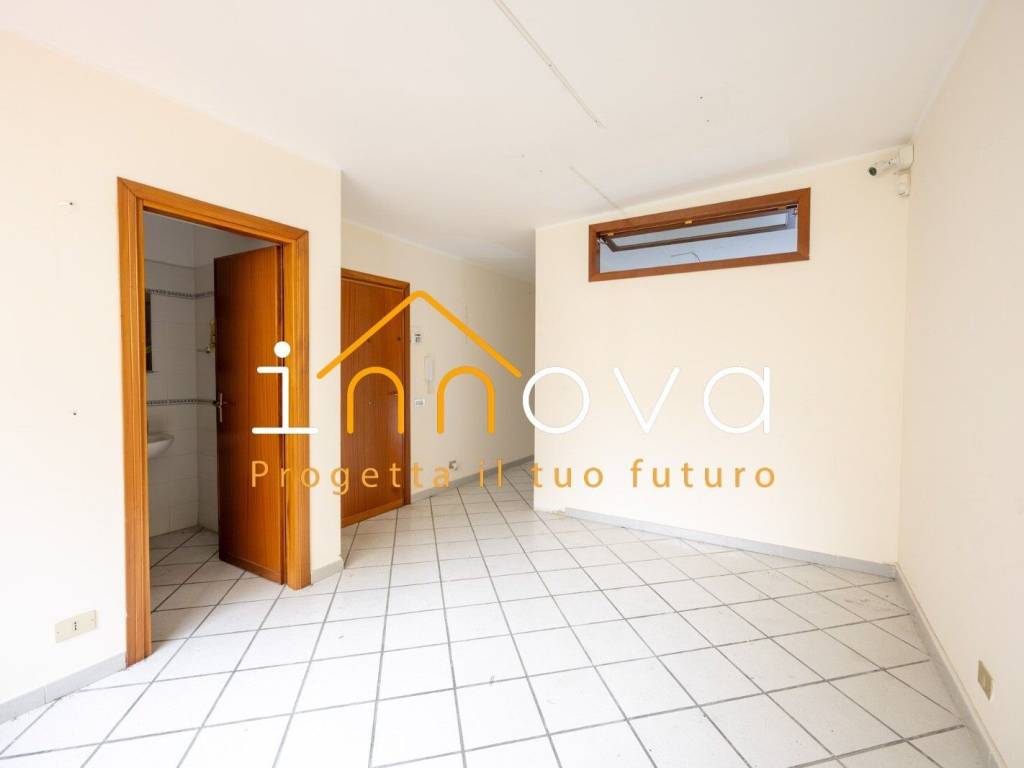 ufficio in vendita a Palermo in zona Zisa