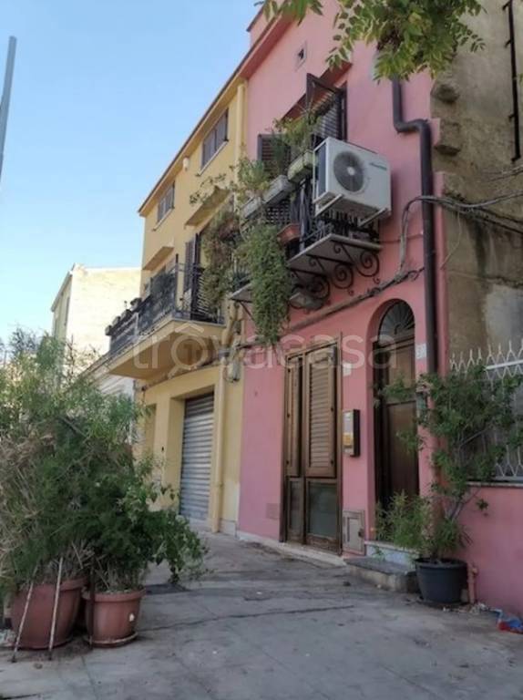 appartamento in vendita a Palermo in zona San Lorenzo