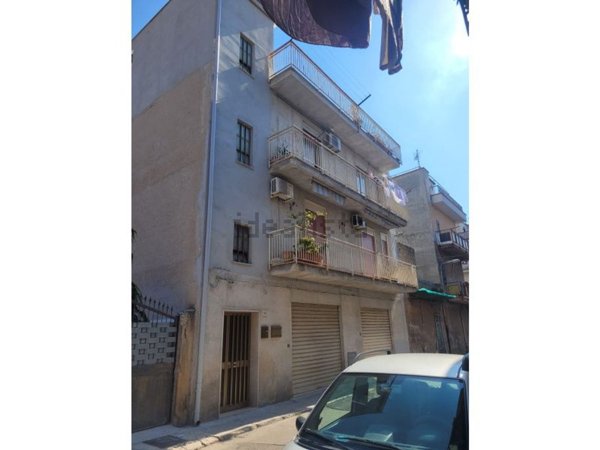 appartamento in vendita a Palermo in zona Partanna
