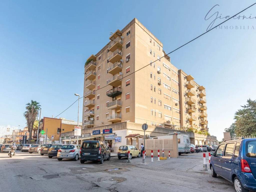 appartamento in vendita a Palermo in zona Santa Maria di Gesù