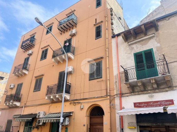 appartamento in vendita a Palermo in zona Zisa