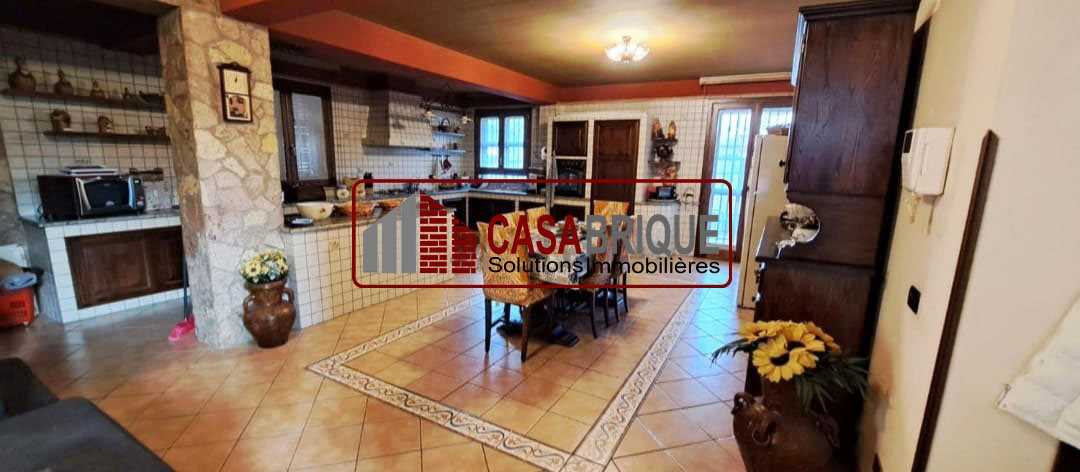 casa indipendente in vendita a Palermo in zona Villagrazia/Falsomiele