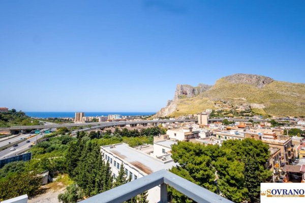 appartamento in vendita a Palermo in zona Sferracavallo