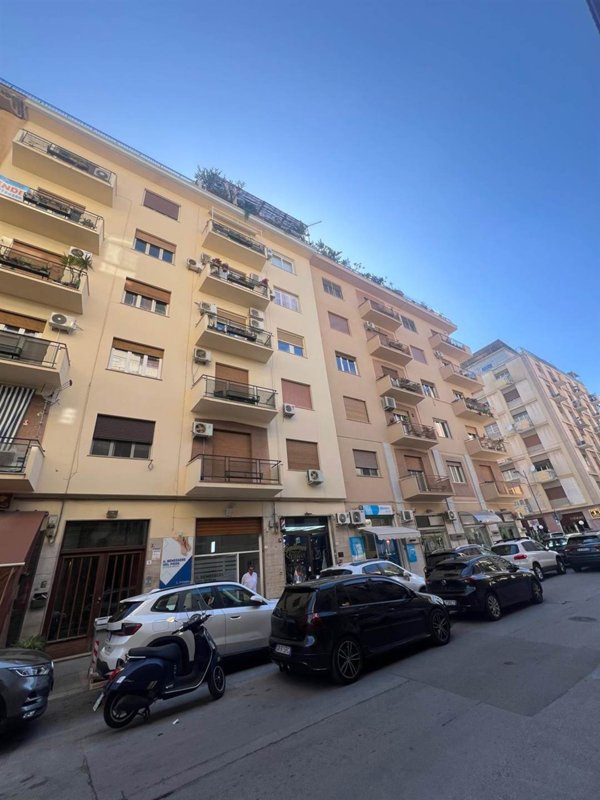 appartamento in vendita a Palermo in zona Libertà