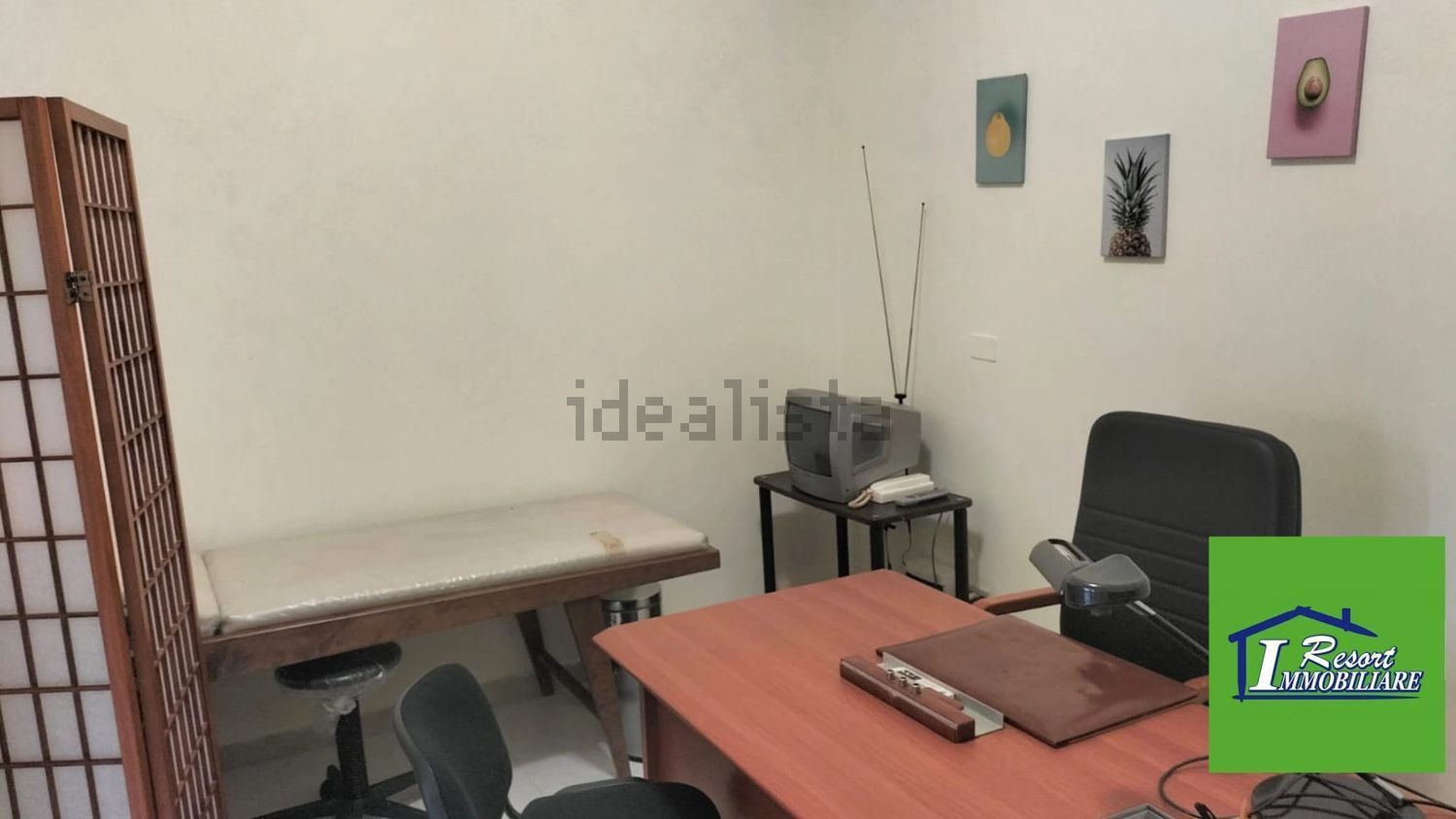 ufficio in vendita a Palermo in zona Libertà