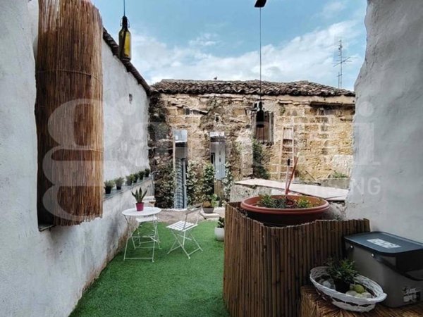 appartamento in vendita a Palermo in zona Centro storico