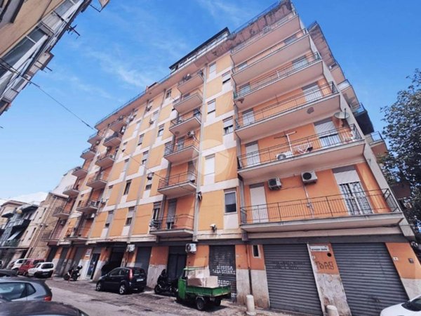 appartamento in vendita a Palermo in zona Montegrappa / Santa Rosalia