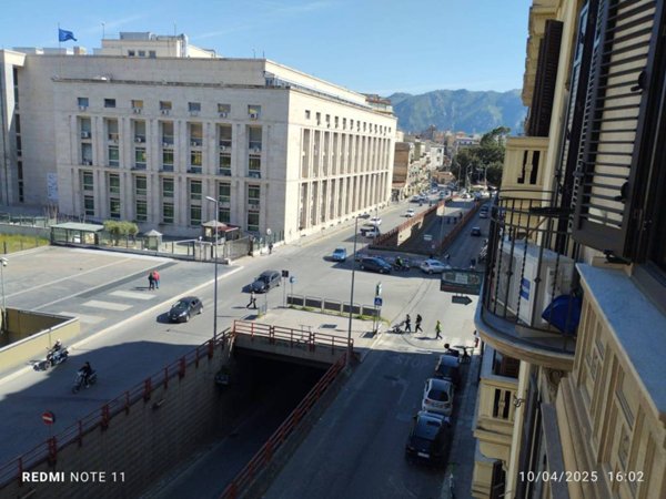 appartamento in vendita a Palermo in zona Zisa