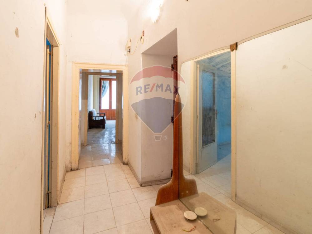 appartamento in vendita a Palermo in zona Politeama