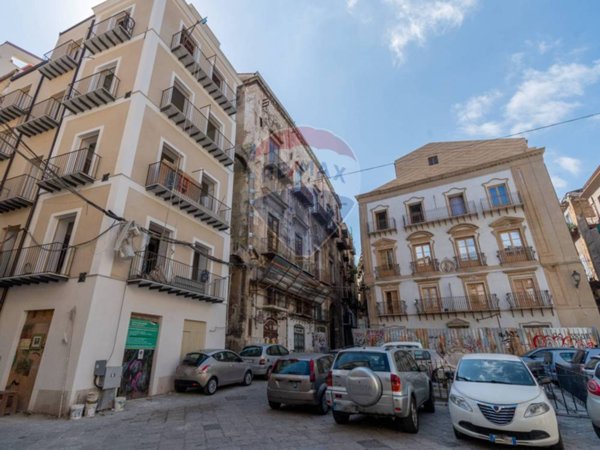 appartamento in vendita a Palermo in zona Politeama
