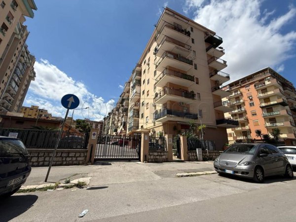 appartamento in vendita a Palermo in zona Cruillas