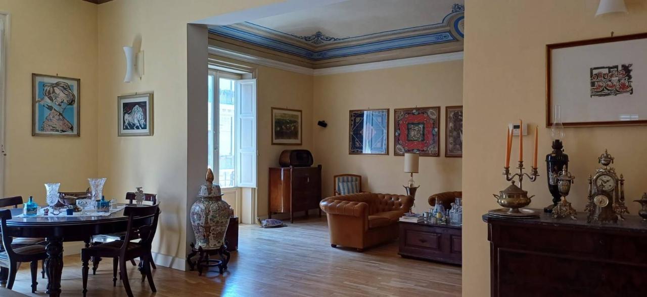 appartamento in vendita a Palermo in zona Zisa