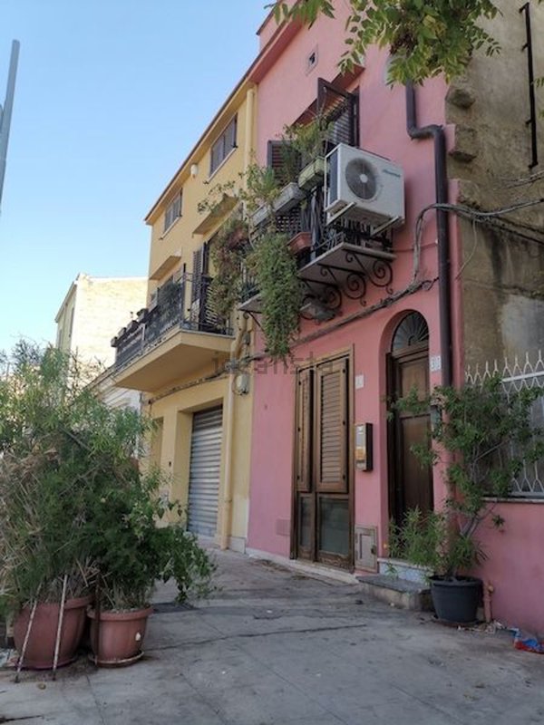 appartamento in vendita a Palermo in zona San Lorenzo