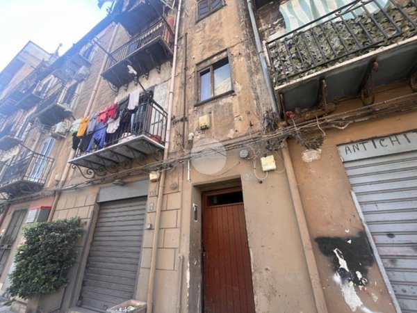appartamento in vendita a Palermo in zona Zisa