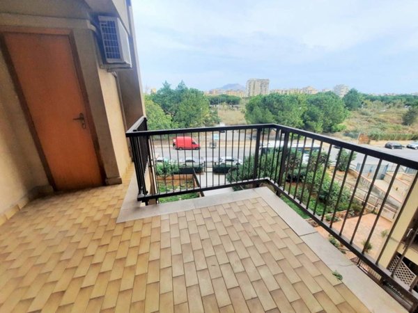appartamento in vendita a Palermo in zona Chiavelli