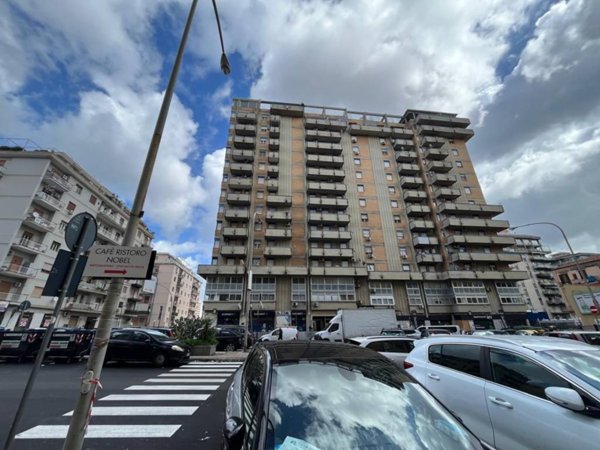 ufficio in vendita a Palermo in zona Montepellegrino