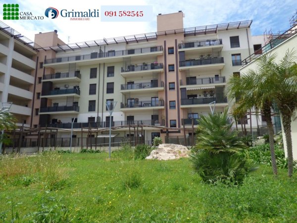 appartamento in vendita a Palermo in zona Arenella/Vergine Maria