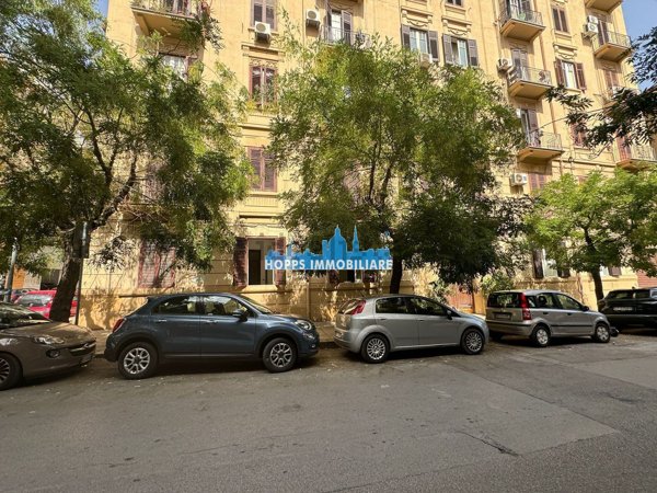 appartamento in vendita a Palermo in zona Libertà