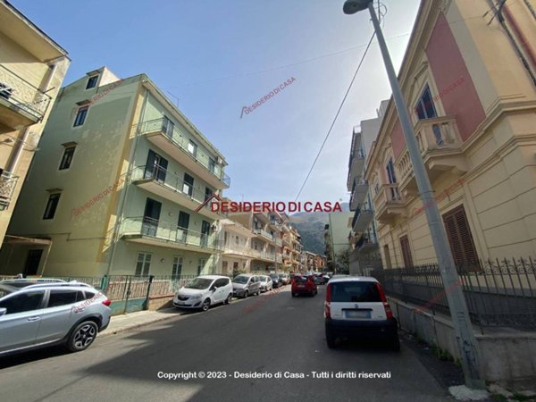 casa indipendente in vendita a Palermo in zona Chiavelli