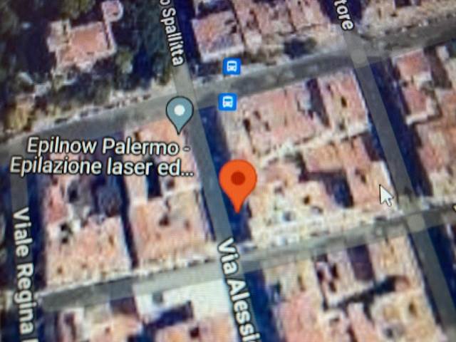 locale commerciale in vendita a Palermo in zona Centro storico