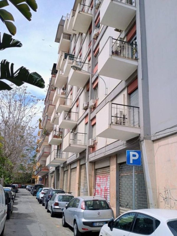 appartamento in vendita a Palermo in zona Zisa