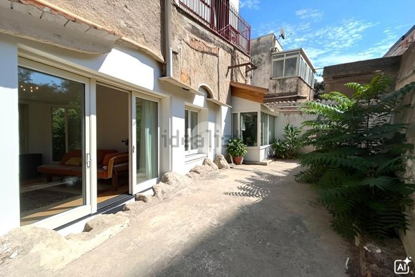 appartamento in vendita a Palermo in zona Uditore