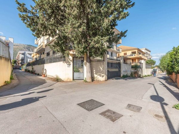 appartamento in vendita a Palermo in zona Pallavicino