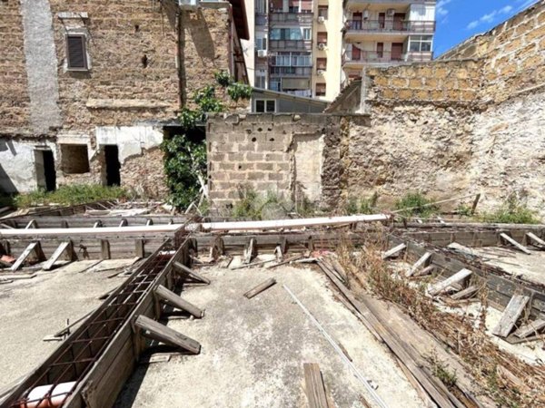 appartamento in vendita a Palermo in zona Zisa