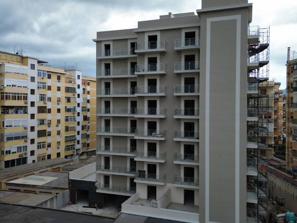 appartamento in vendita a Palermo in zona Malaspina/Palagonia