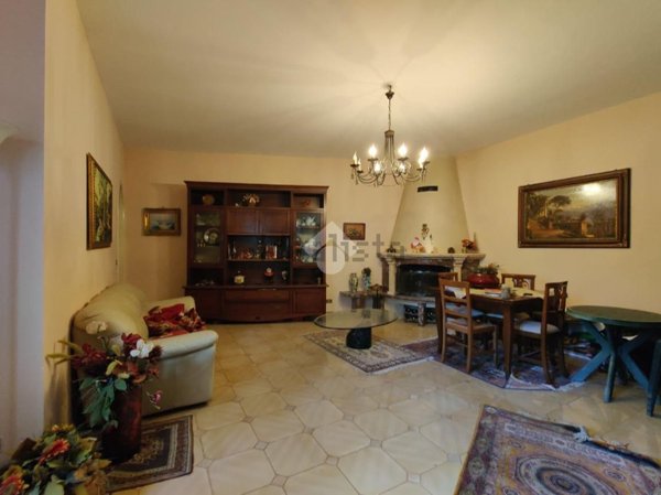 appartamento in vendita a Palermo in zona Chiavelli