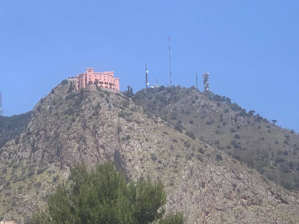 appartamento in vendita a Palermo in zona Libertà