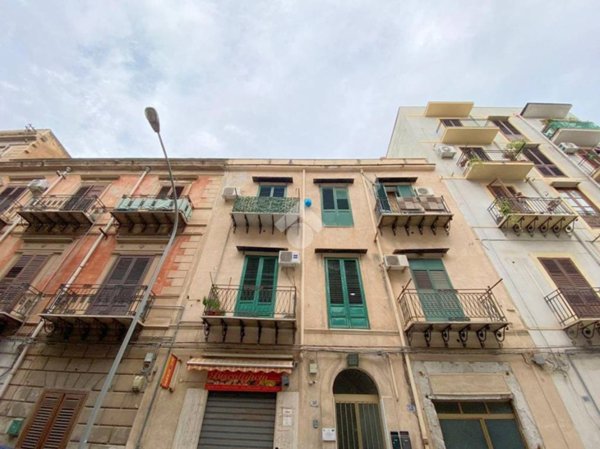 appartamento in vendita a Palermo in zona Zisa