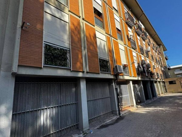 appartamento in vendita a Palermo in zona Montegrappa / Santa Rosalia