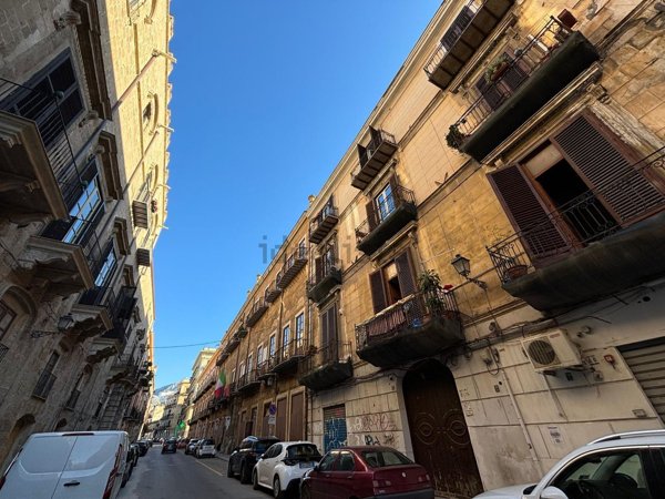 appartamento in vendita a Palermo in zona Centro storico