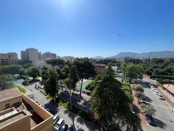 appartamento in vendita a Palermo in zona Politeama