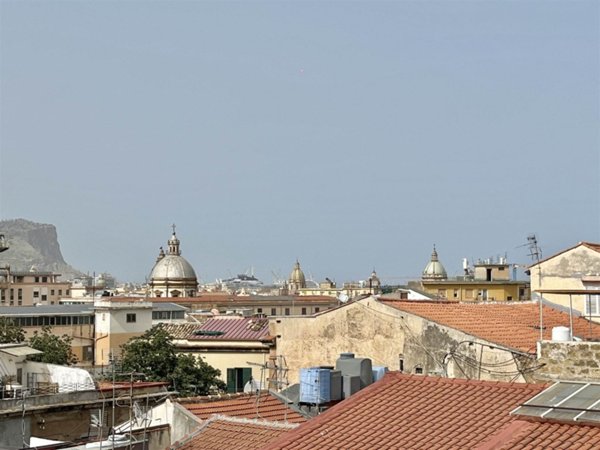 appartamento in vendita a Palermo in zona Montegrappa / Santa Rosalia
