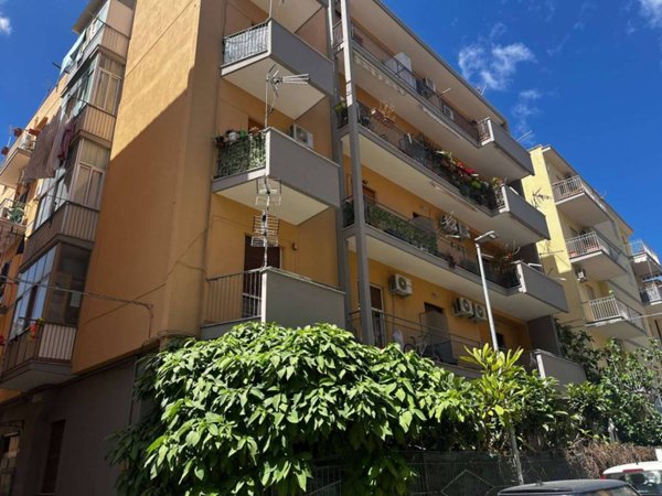 appartamento in vendita a Palermo in zona San Lorenzo