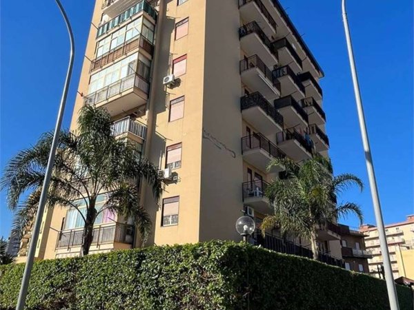 appartamento in vendita a Palermo in zona Acqua dei Corsari